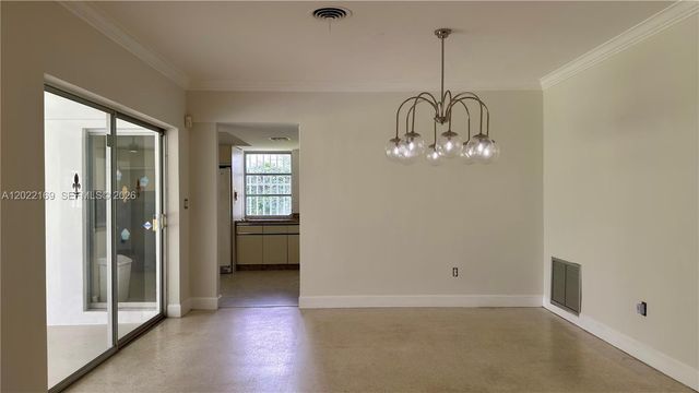 7700 SW 52nd Ct, Miami, FL 33143