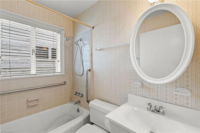 619 Lexington Avenue, High Point, NC 27262