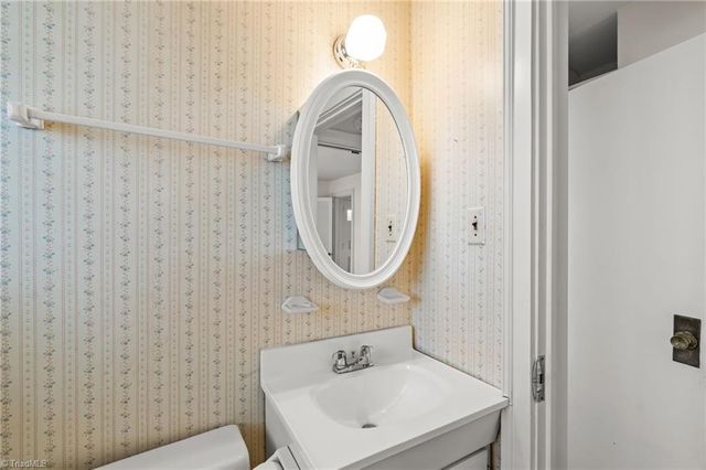 619 Lexington Avenue, High Point, NC 27262