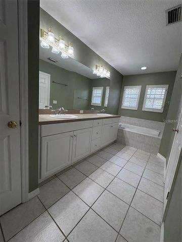 2856 BAYSHORE TRAILS DRIVE, Tampa, FL 33611