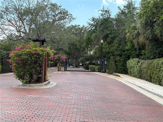 2856 BAYSHORE TRAILS DRIVE, Tampa, FL 33611