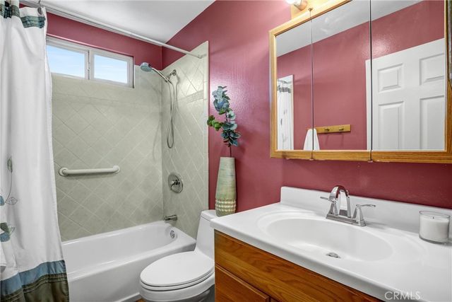 1103 Moonlight Summit, Diamond Bar, CA 91765