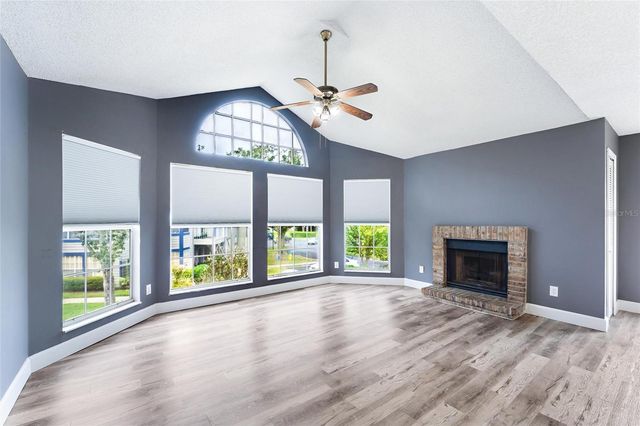 943 BAKEWELL CT COURT 207, Lake Mary, FL 32746