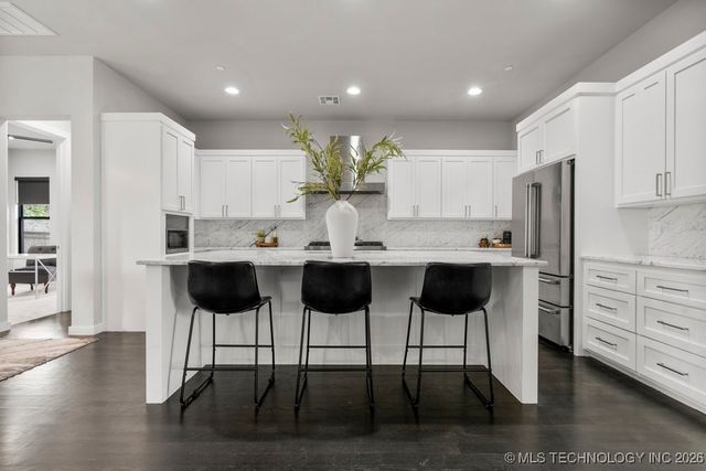 7405 S Chestnut Avenue, Broken Arrow, OK 74011