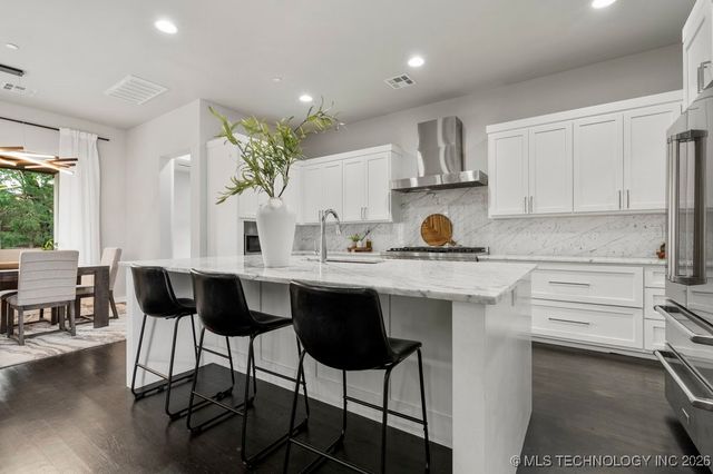 7405 S Chestnut Avenue, Broken Arrow, OK 74011