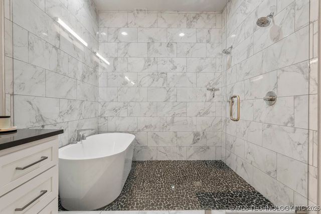 7405 S Chestnut Avenue, Broken Arrow, OK 74011