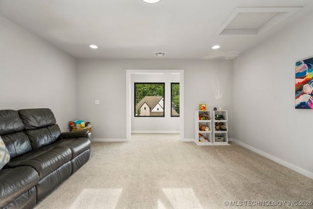 7405 S Chestnut Avenue, Broken Arrow, OK 74011