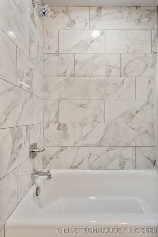 7405 S Chestnut Avenue, Broken Arrow, OK 74011