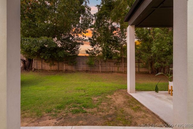 7405 S Chestnut Avenue, Broken Arrow, OK 74011