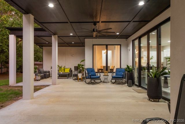 7405 S Chestnut Avenue, Broken Arrow, OK 74011