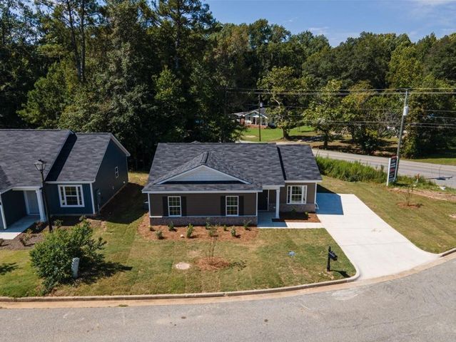 2 Summertide Drive, Phenix City, AL 36867