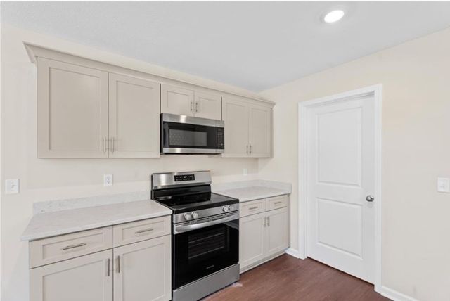 2 Summertide Drive, Phenix City, AL 36867