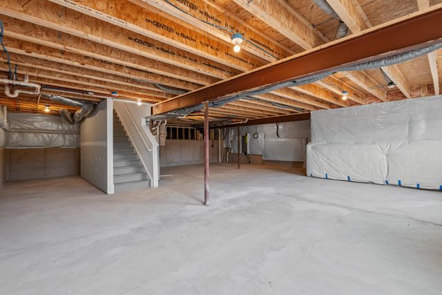 7486 E 116th Place, Winfield, IN 46307