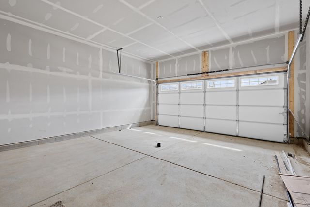 7486 E 116th Place, Winfield, IN 46307