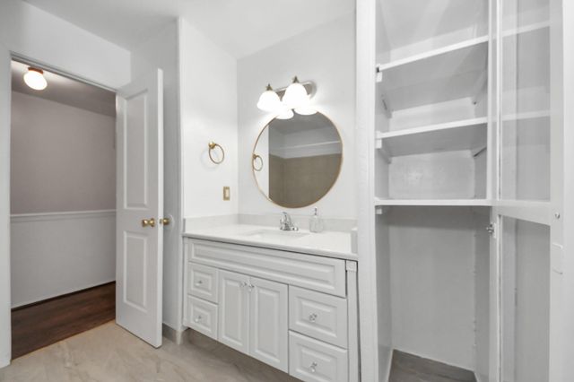 7954 Grove Ridge Drive, Houston, TX 77061