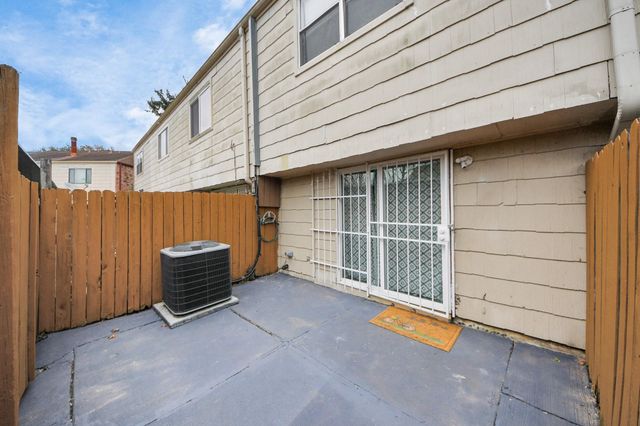 7954 Grove Ridge Drive, Houston, TX 77061