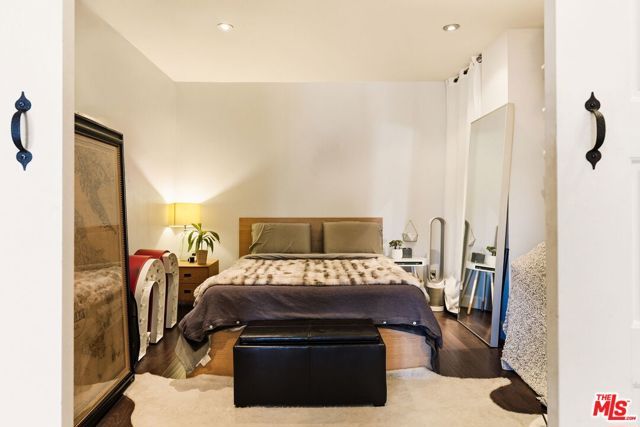 999 N Doheny Drive 104, West Hollywood, CA 90069