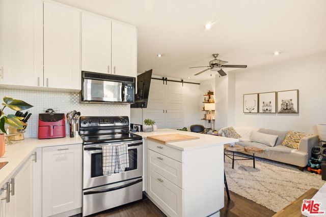 999 N Doheny Drive 104, West Hollywood, CA 90069