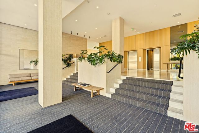 999 N Doheny Drive 104, West Hollywood, CA 90069