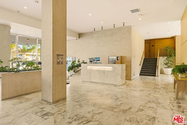 999 N Doheny Drive 104, West Hollywood, CA 90069