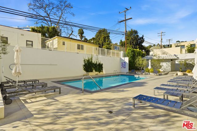 999 N Doheny Drive 104, West Hollywood, CA 90069