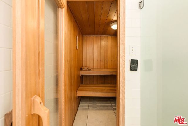 999 N Doheny Drive 104, West Hollywood, CA 90069