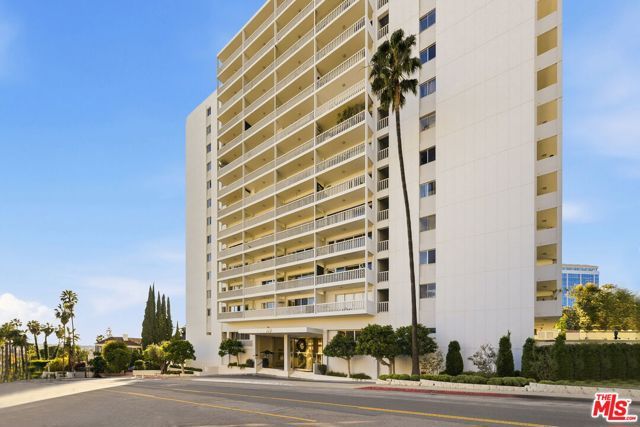 999 N Doheny Drive 104, West Hollywood, CA 90069