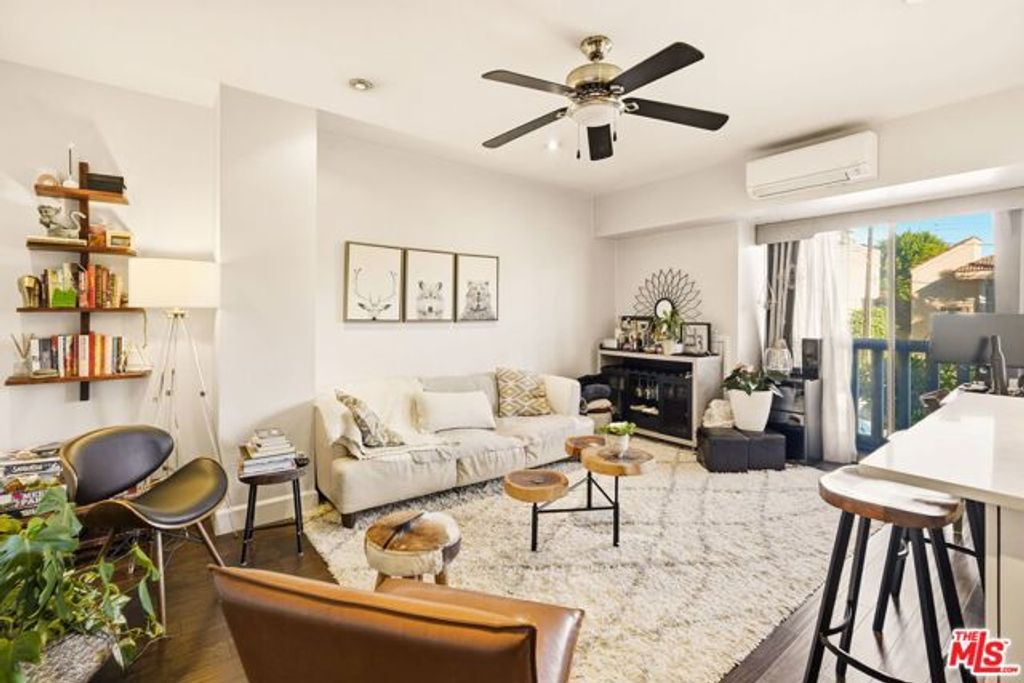 999 N Doheny Drive 104, West Hollywood, CA 90069