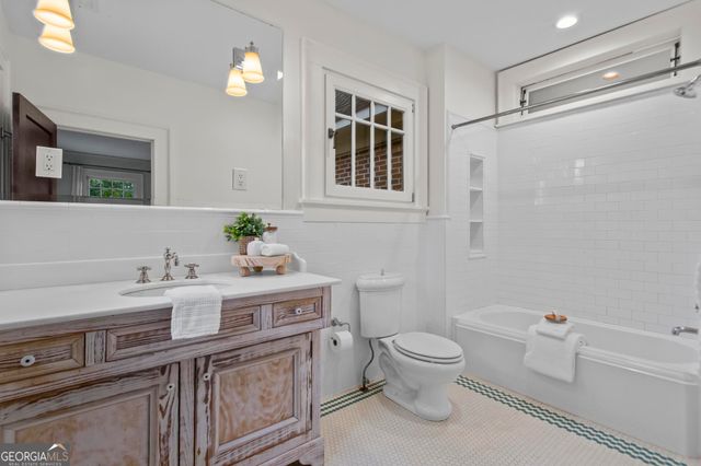 213 Mount Vernon Drive, Decatur, GA 30030