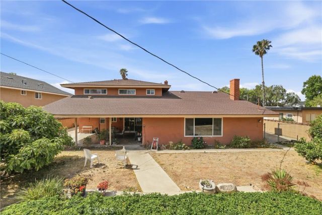 1007 W Notre Dame Street, Upland, CA 91786