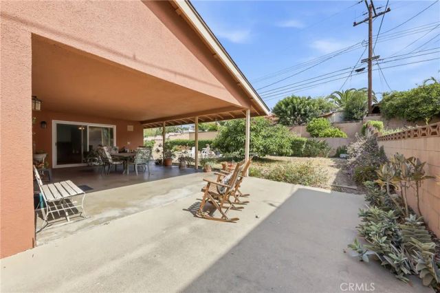1007 W Notre Dame Street, Upland, CA 91786
