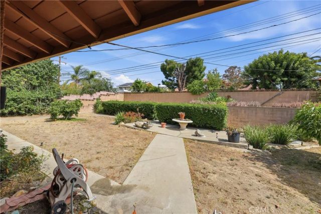 1007 W Notre Dame Street, Upland, CA 91786