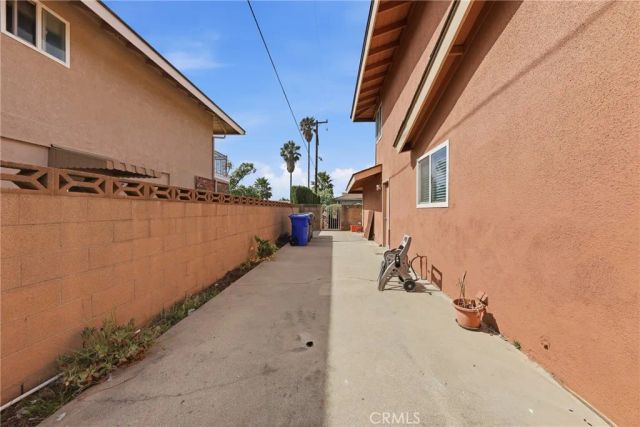 1007 W Notre Dame Street, Upland, CA 91786