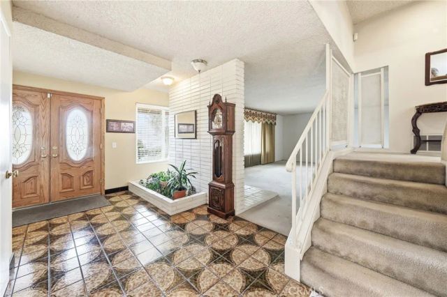 1007 W Notre Dame Street, Upland, CA 91786