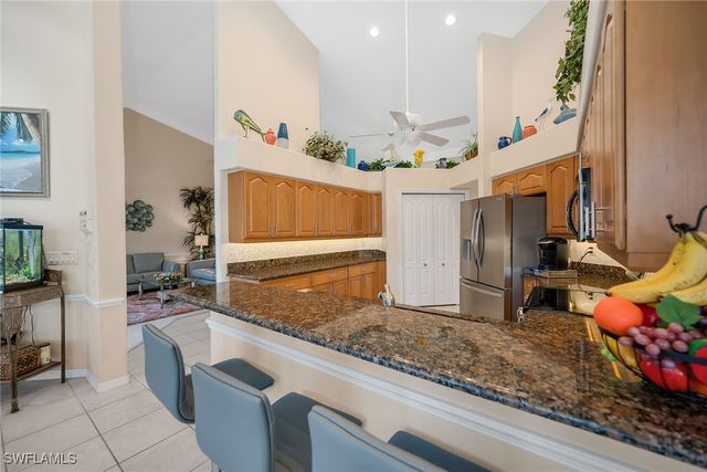 7809 Naples Heritage DR, Naples, FL 34112