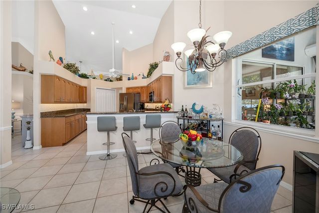 7809 Naples Heritage DR, Naples, FL 34112