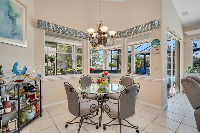 7809 Naples Heritage DR, Naples, FL 34112