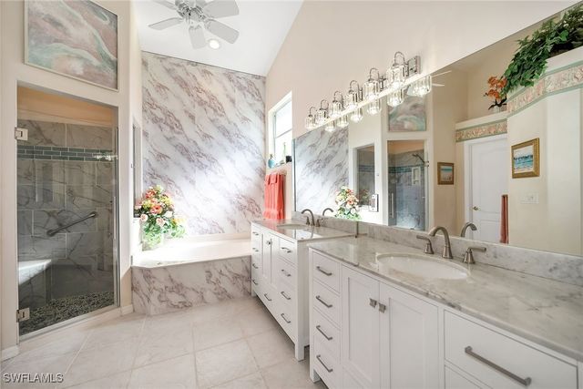 7809 Naples Heritage DR, Naples, FL 34112