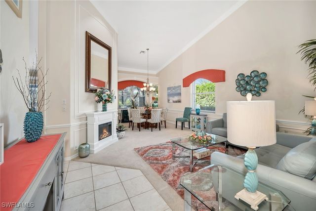 7809 Naples Heritage DR, Naples, FL 34112