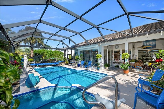 7809 Naples Heritage DR, Naples, FL 34112