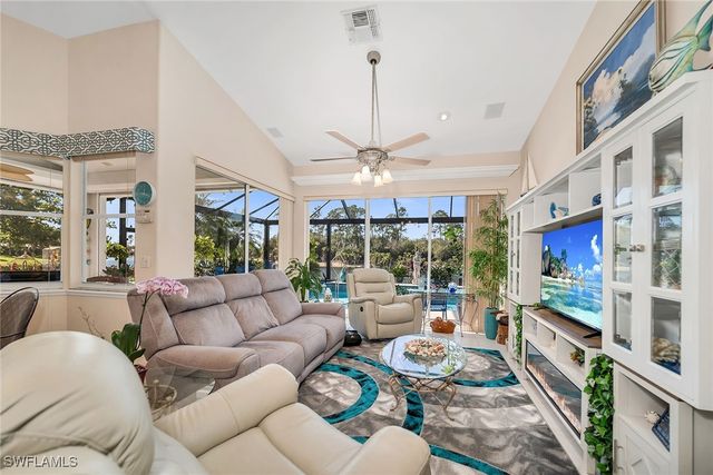 7809 Naples Heritage DR, Naples, FL 34112