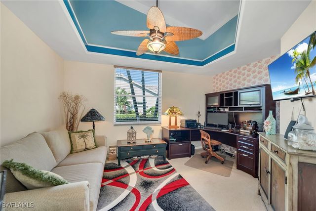 7809 Naples Heritage DR, Naples, FL 34112