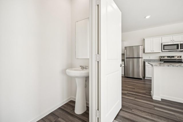 14420 Sage Bloom LN, Elgin, TX 78621