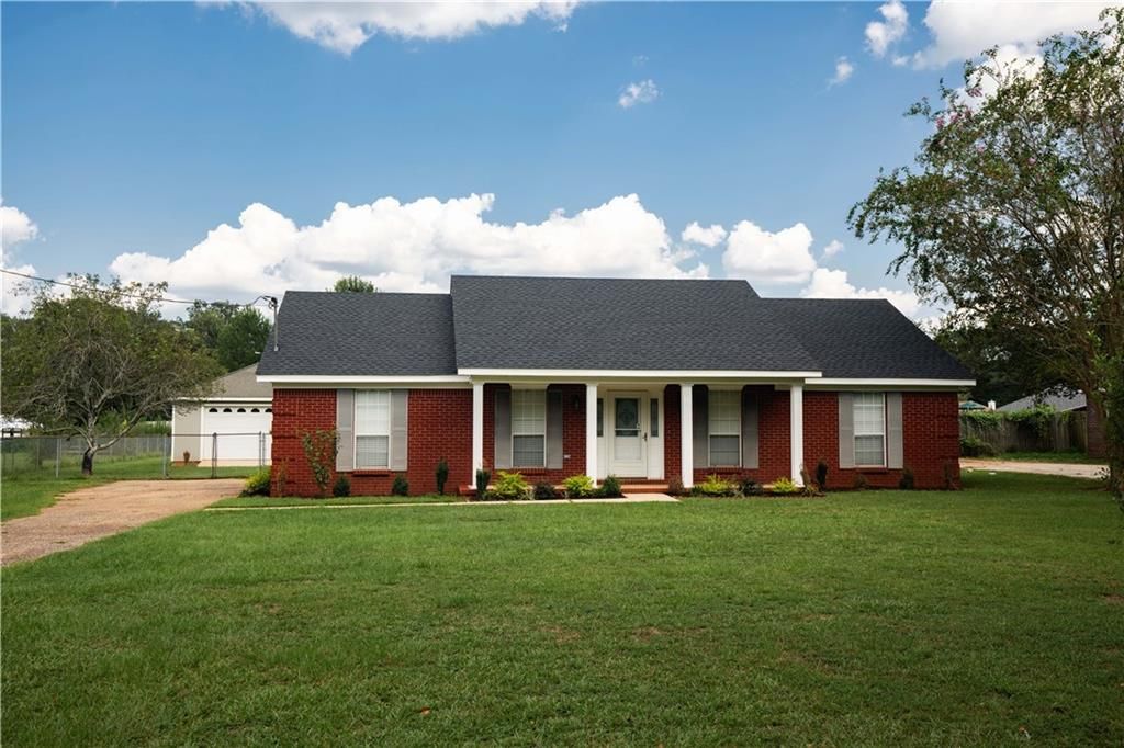 10430 Lott Road, Chunchula, AL 36521 — exterior