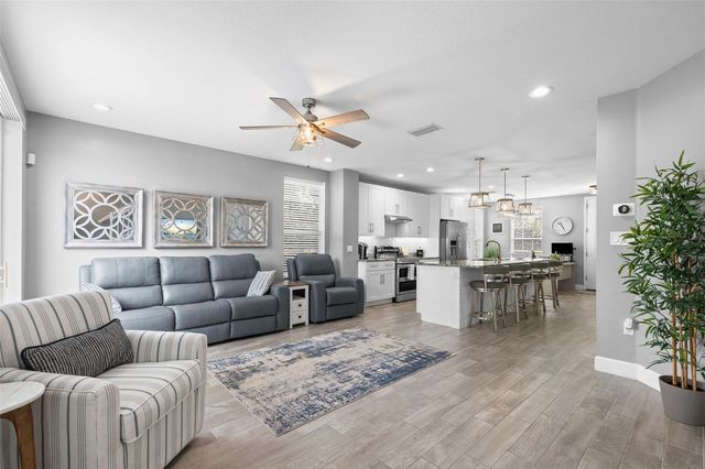 5650 DUVAL STREET, Bradenton, FL 34203