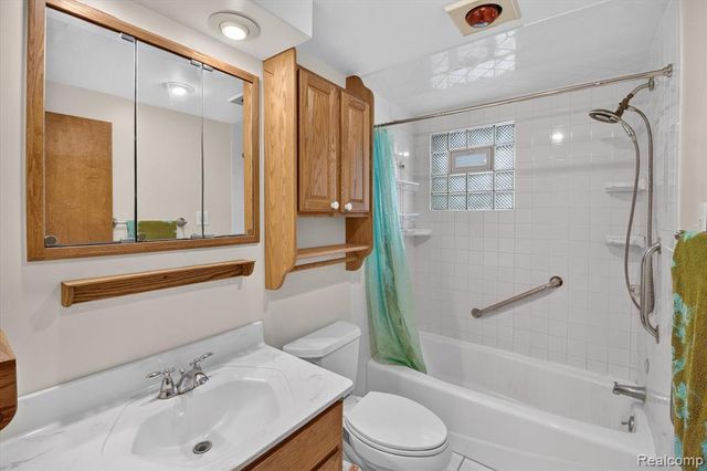 23276 Annapolis Street, Dearborn Heights, MI 48125