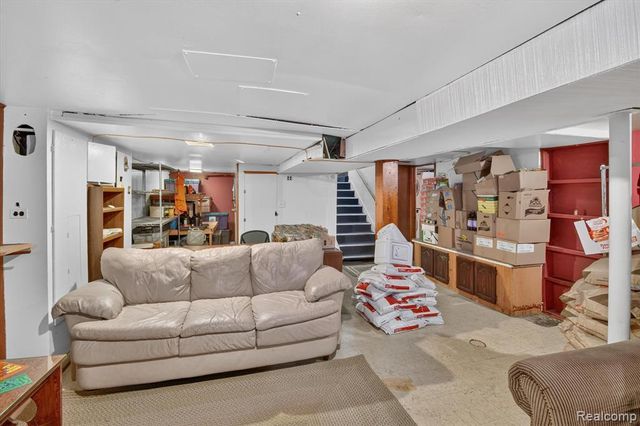 23276 Annapolis Street, Dearborn Heights, MI 48125