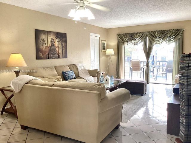 361 S Hollybrook Dr 305, Pembroke Pines, FL 33025
