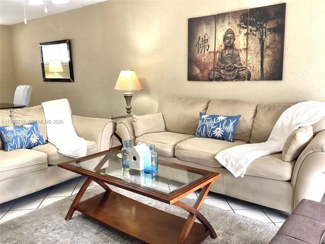 361 S Hollybrook Dr 305, Pembroke Pines, FL 33025