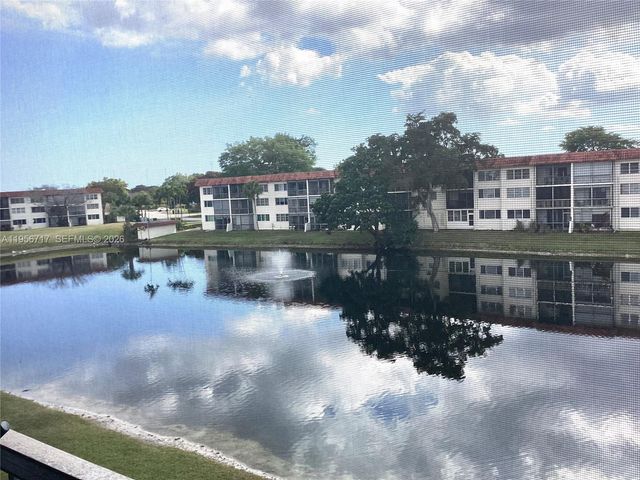 361 S Hollybrook Dr 305, Pembroke Pines, FL 33025